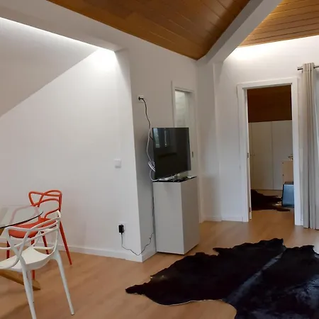 Orchid House - T1 Braga